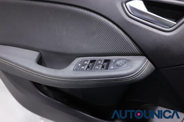 RENAULT Clio usata, con Sensori di parcheggio anteriori