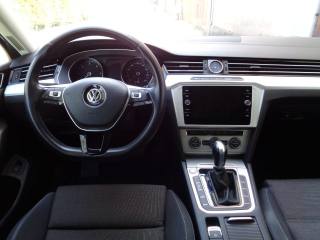 VOLKSWAGEN Passat Variant usata, con Controllo automatico clima