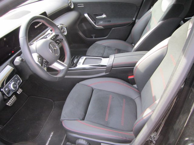 MERCEDES-BENZ A 180 usata, con Cerchi in lega