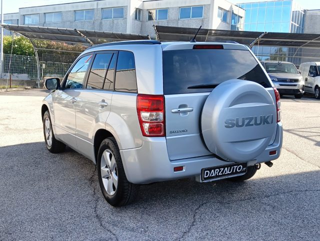 SUZUKI Grand Vitara usata, con Sedile posteriore sdoppiato