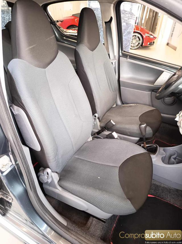 TOYOTA Aygo usata 23