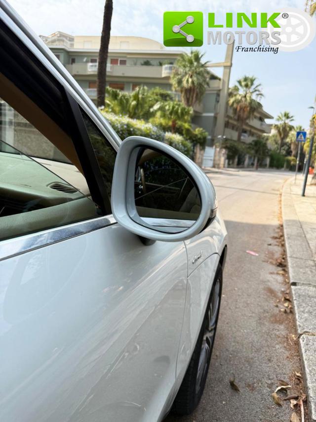 PORSCHE Macan usata, con Volante in pelle