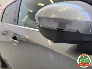 NISSAN Qashqai usata, con Luci diurne LED