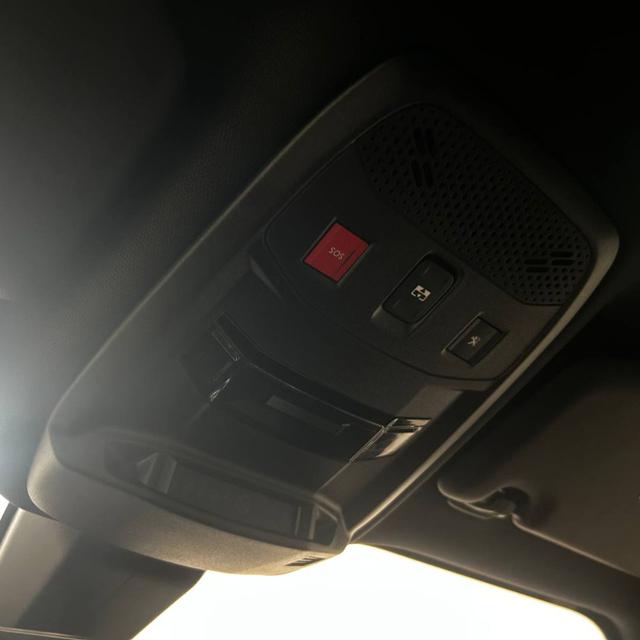 PEUGEOT 2008 usata, con Luci diurne LED