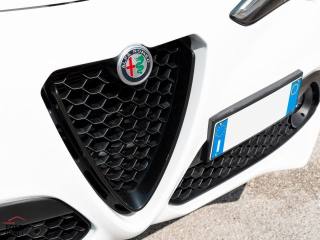 ALFA ROMEO Stelvio usata, con Portellone posteriore elettrico
