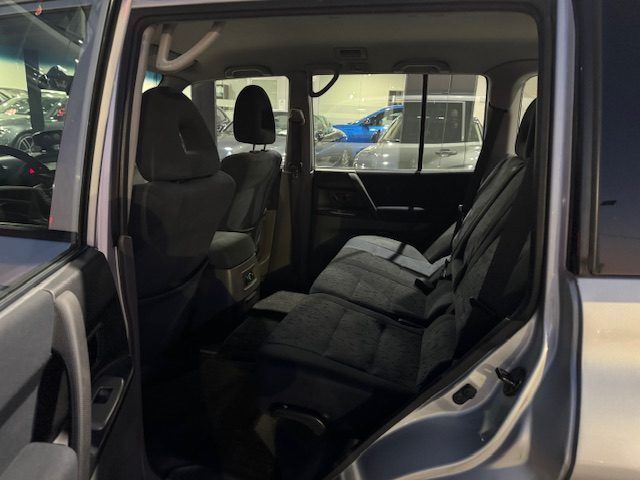 MITSUBISHI Pajero usata, con Climatizzatore