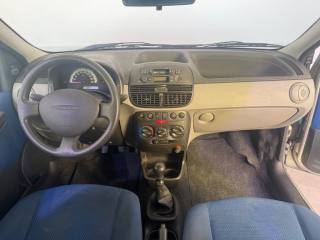 FIAT Punto usata 8
