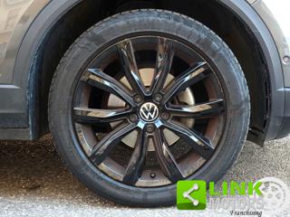 VOLKSWAGEN T-Roc usata, con Alzacristalli elettrici