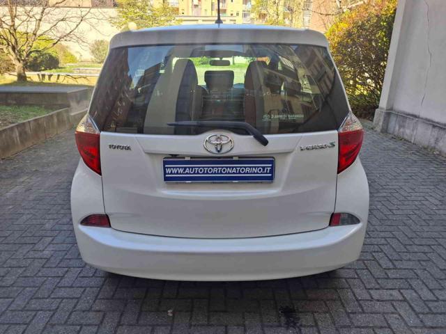 TOYOTA Verso-S usata, con Alzacristalli elettrici