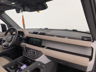 LAND ROVER Defender usata, con Sensori di parcheggio posteriori