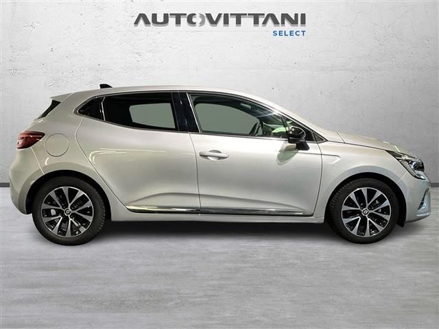 RENAULT Clio usata, con Alzacristalli elettrici
