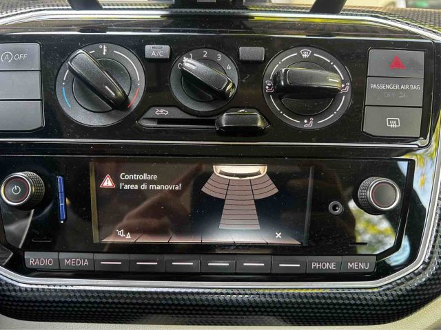 VOLKSWAGEN up! usata, con Chiusura centralizzata