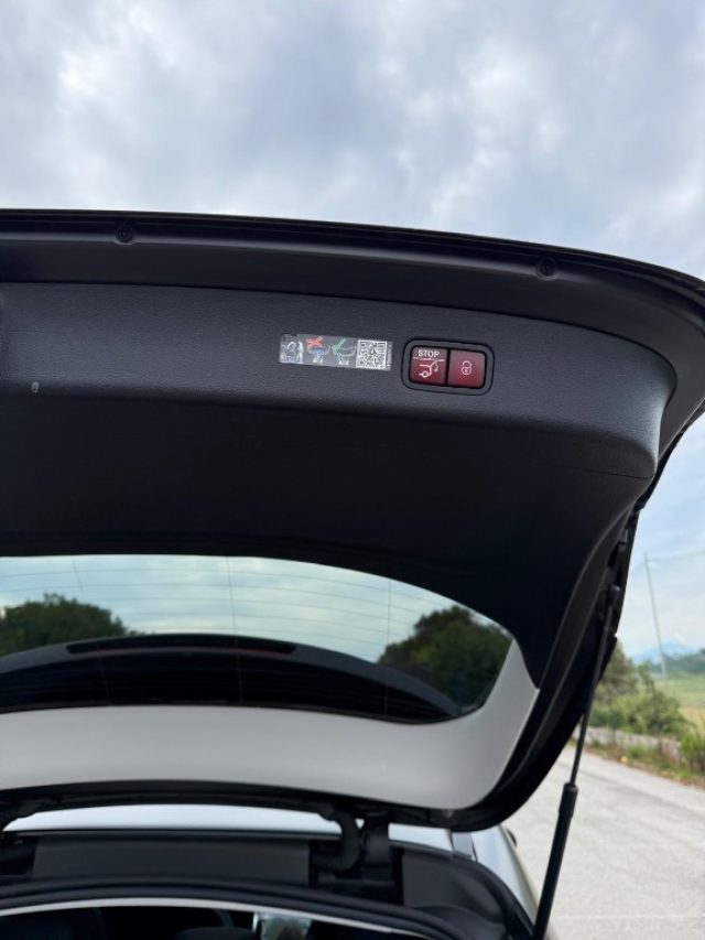 MERCEDES-BENZ GLC 220 usata, con Boardcomputer