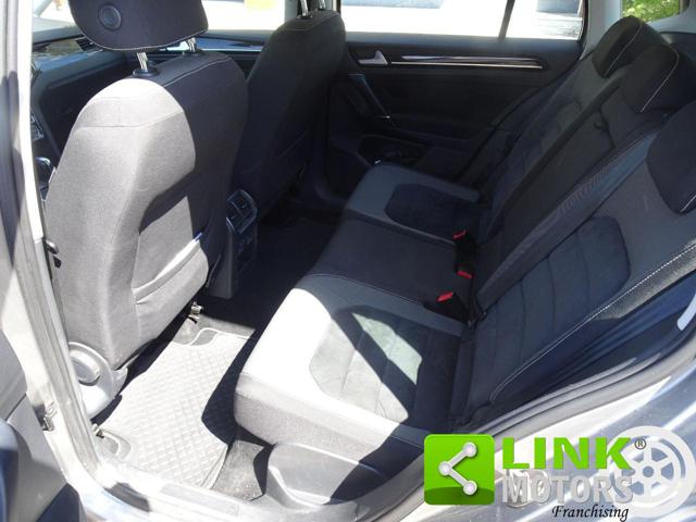 VOLKSWAGEN Golf Sportsvan usata, con Volante in pelle