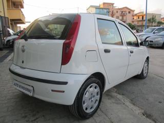 FIAT Punto usata, con Autoradio