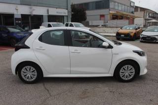 TOYOTA Yaris usata, con Bluetooth