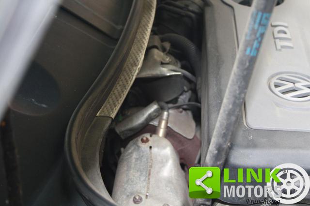 VOLKSWAGEN Passat usata, con Sound system