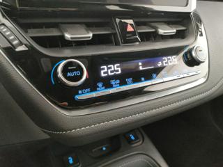 TOYOTA Corolla usata, con USB