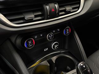 ALFA ROMEO Stelvio usata, con Fari LED