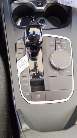 BMW 118 i 5p. Business Advantage AUTOMATICA