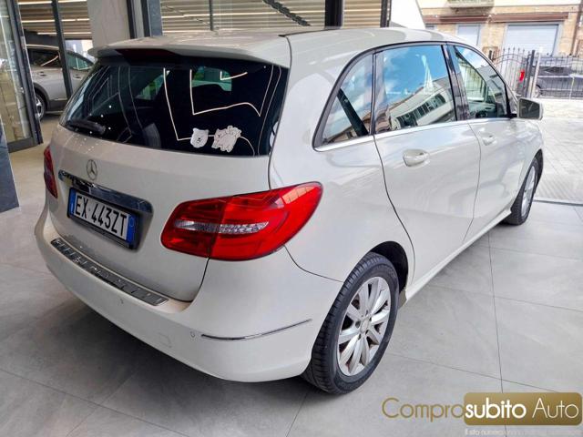 MERCEDES-BENZ B 180 usata, con Chiusura centralizzata