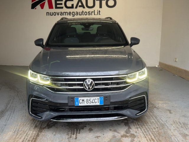 VOLKSWAGEN Tiguan usata, con Autoradio