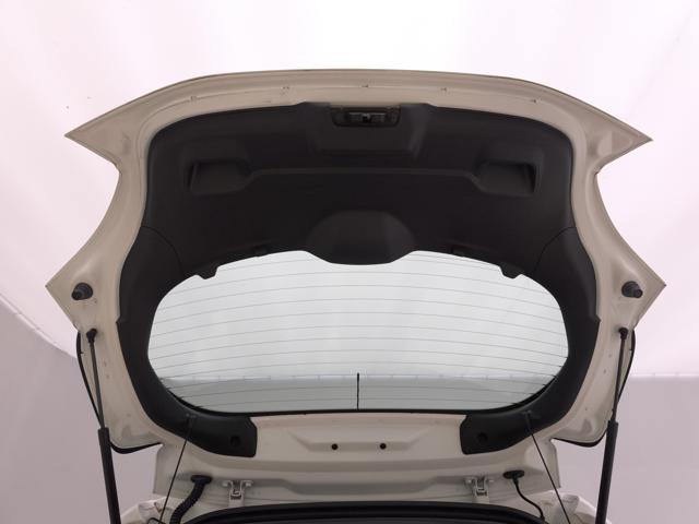 PEUGEOT 208 usata, con Volante multifunzione