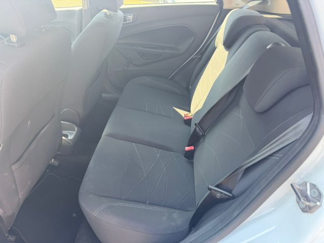 FORD Fiesta usata, con ESP