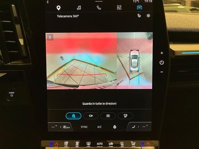 RENAULT Megane usata, con USB