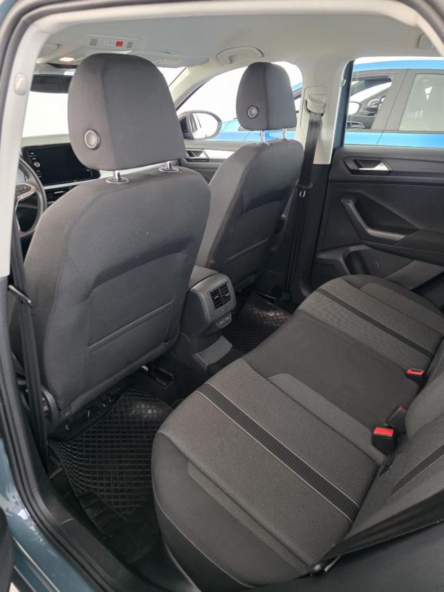 VOLKSWAGEN T-Roc usata, con Autoradio