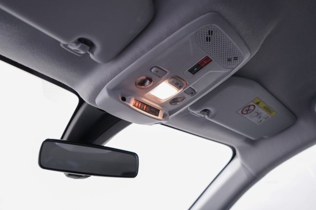 PEUGEOT 208 usata, con Touch screen