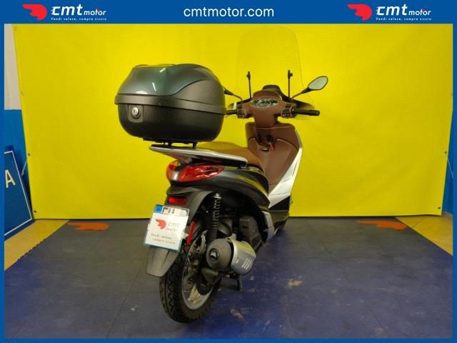 PIAGGIO Medley 150 usata 3