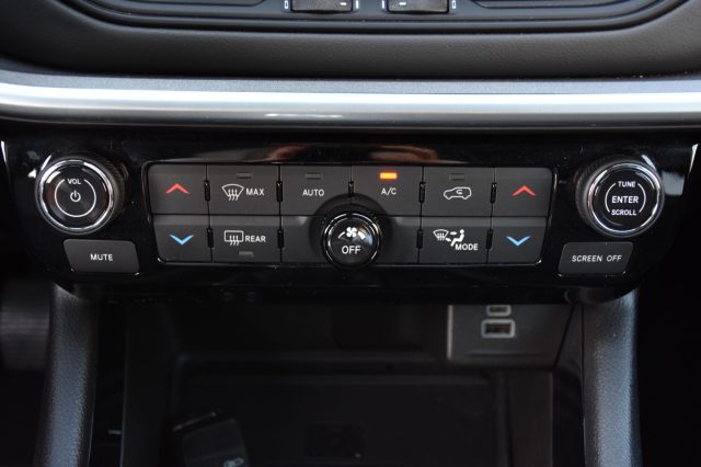JEEP Compass usata, con Interni in pelle