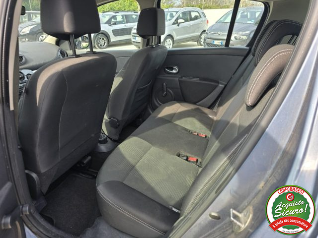 RENAULT Clio usata, con Climatizzatore