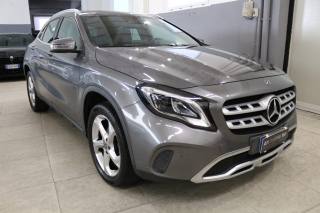 MERCEDES-BENZ GLA 200 d Automatic 4Matic Sport
