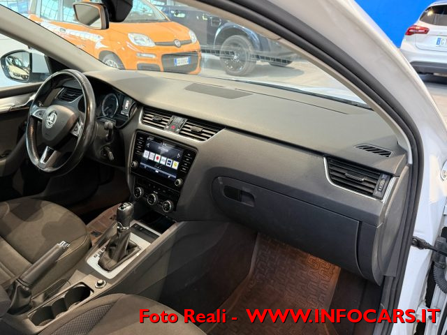 SKODA Octavia usata, con Controllo automatico clima