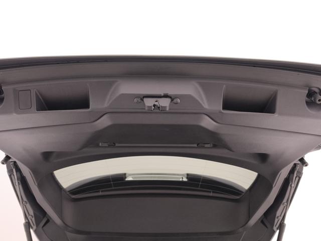 PEUGEOT 308 usata, con Autoradio digitale
