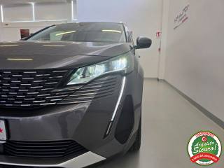 PEUGEOT 3008 usata, con Autoradio digitale