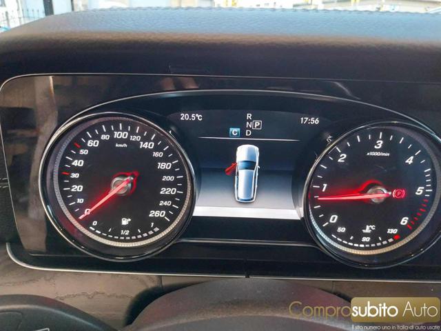 MERCEDES-BENZ E 220 usata, con Head-up display