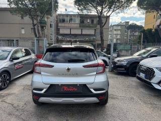 RENAULT Captur usata, con Autoradio