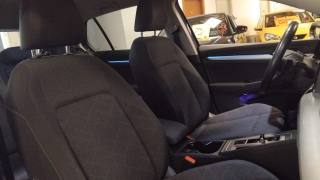 VOLKSWAGEN Golf usata, con Fari LED