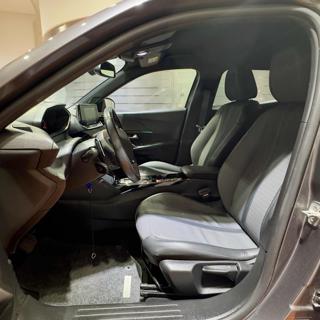 PEUGEOT 2008 usata, con Autoradio