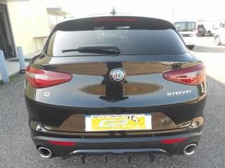 ALFA ROMEO Stelvio usata, con Alzacristalli elettrici