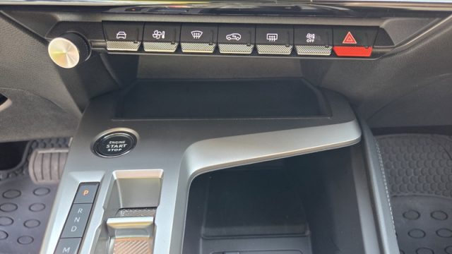 PEUGEOT 408 usata, con Luci diurne LED