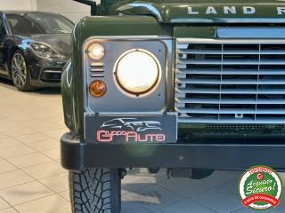 LAND ROVER Defender usata, con Lettore CD
