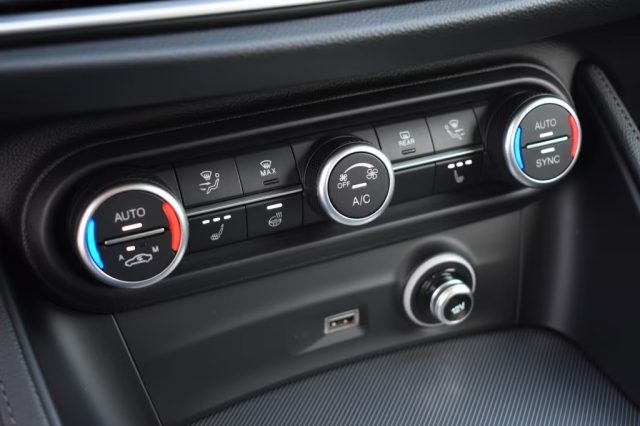 ALFA ROMEO Stelvio usata, con Portellone posteriore elettrico