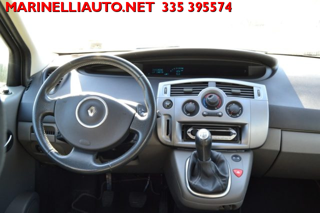 RENAULT Scenic usata, con Sedile posteriore sdoppiato