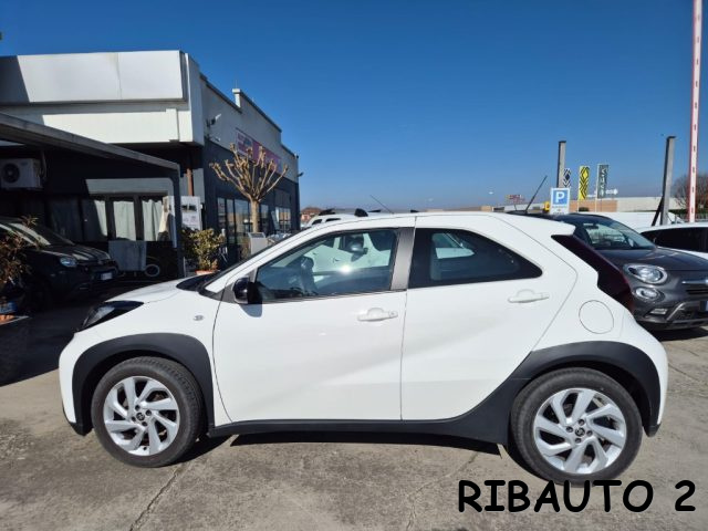 TOYOTA Aygo X usata, con Sistema di navigazione