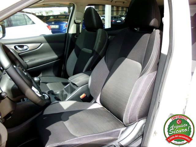 NISSAN Qashqai usata, con Controllo automatico clima