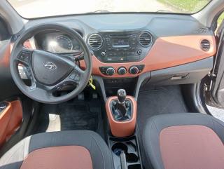 HYUNDAI i10 usata, con Autoradio